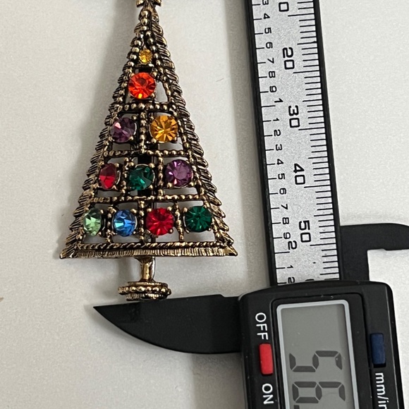 Vintage Christmas Tree Pin Brooch Beatrix B.J. Signed Rhinestone - Book Piece - Picture 12 of 12